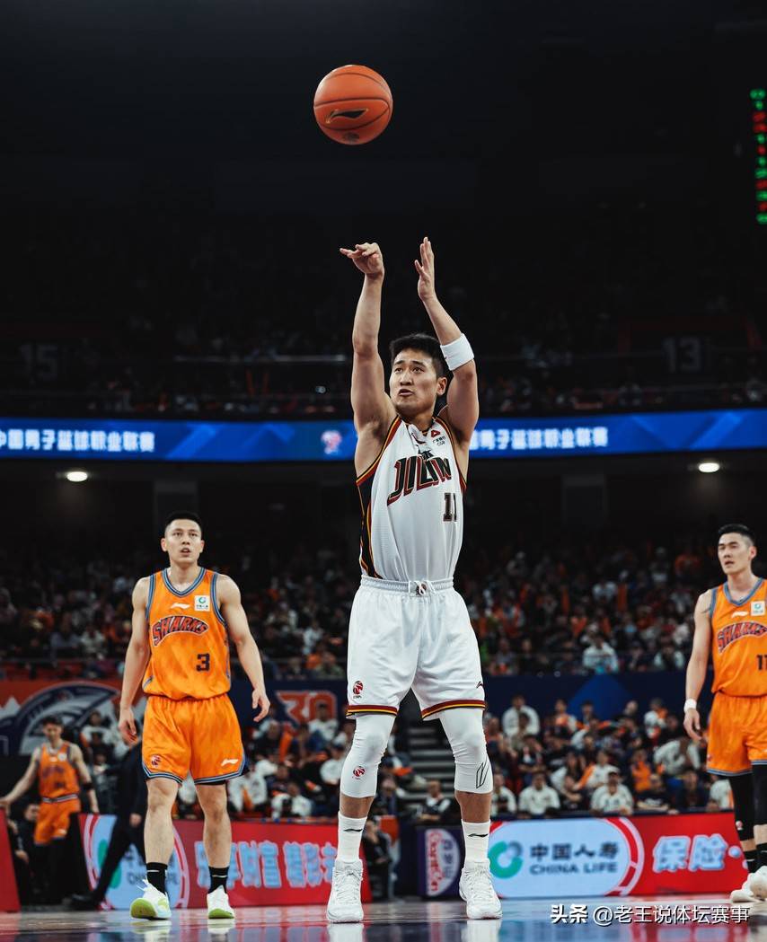 南宫官方网站-关于赛后CBA常规赛焦点战；波尔图手感冰凉；态度坚定；阵容厚度经受考验的信息
