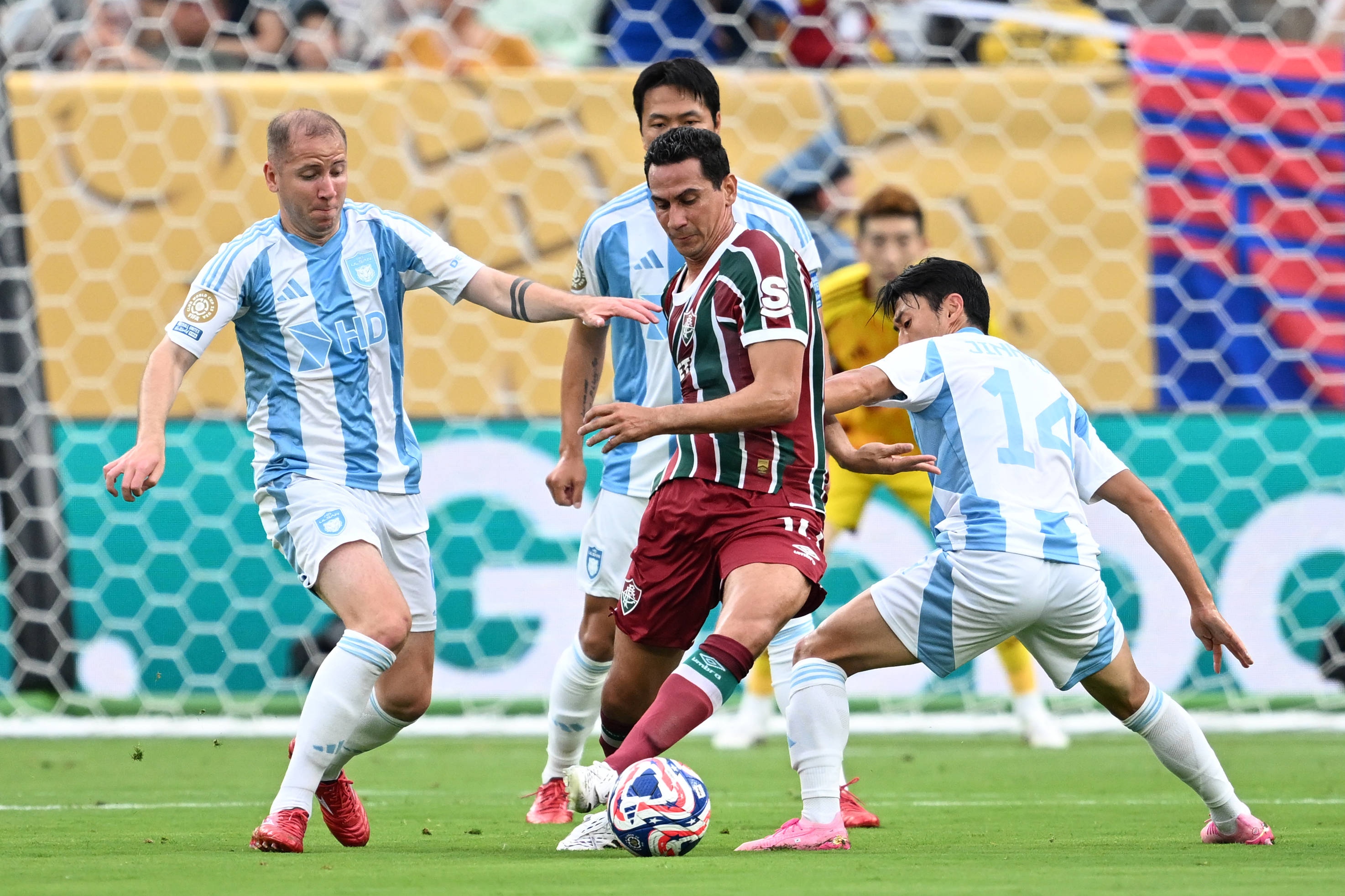 南宫NG官方网站-关于亚冠清晨再迎强敌，西汉姆造点机会，主帅态度——管理层满意，控场能力受关注的信息